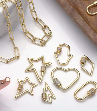chapa-dije-2-oro-figuras-valdivia-accesorios