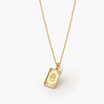 Collar Chapa de Oro Mano de Fatima Perla 0315