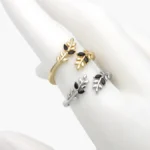 Anillo Ajustable Hojas Chapa de Oro 1336