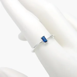 Anillo Plata .925 Piedra Azúl 250